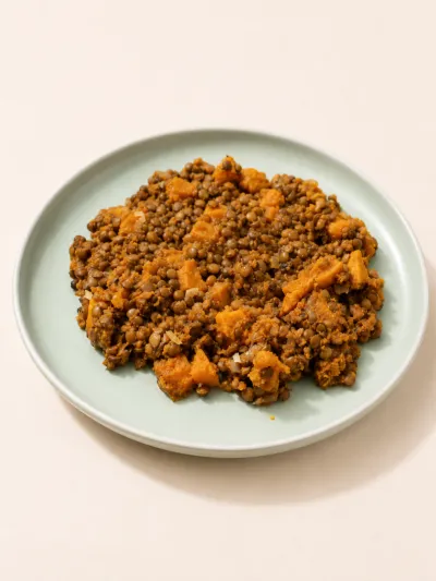 Bowl de lentejas salteadas con calabaza asada — vianda saludable congelada de Hakora Cocina