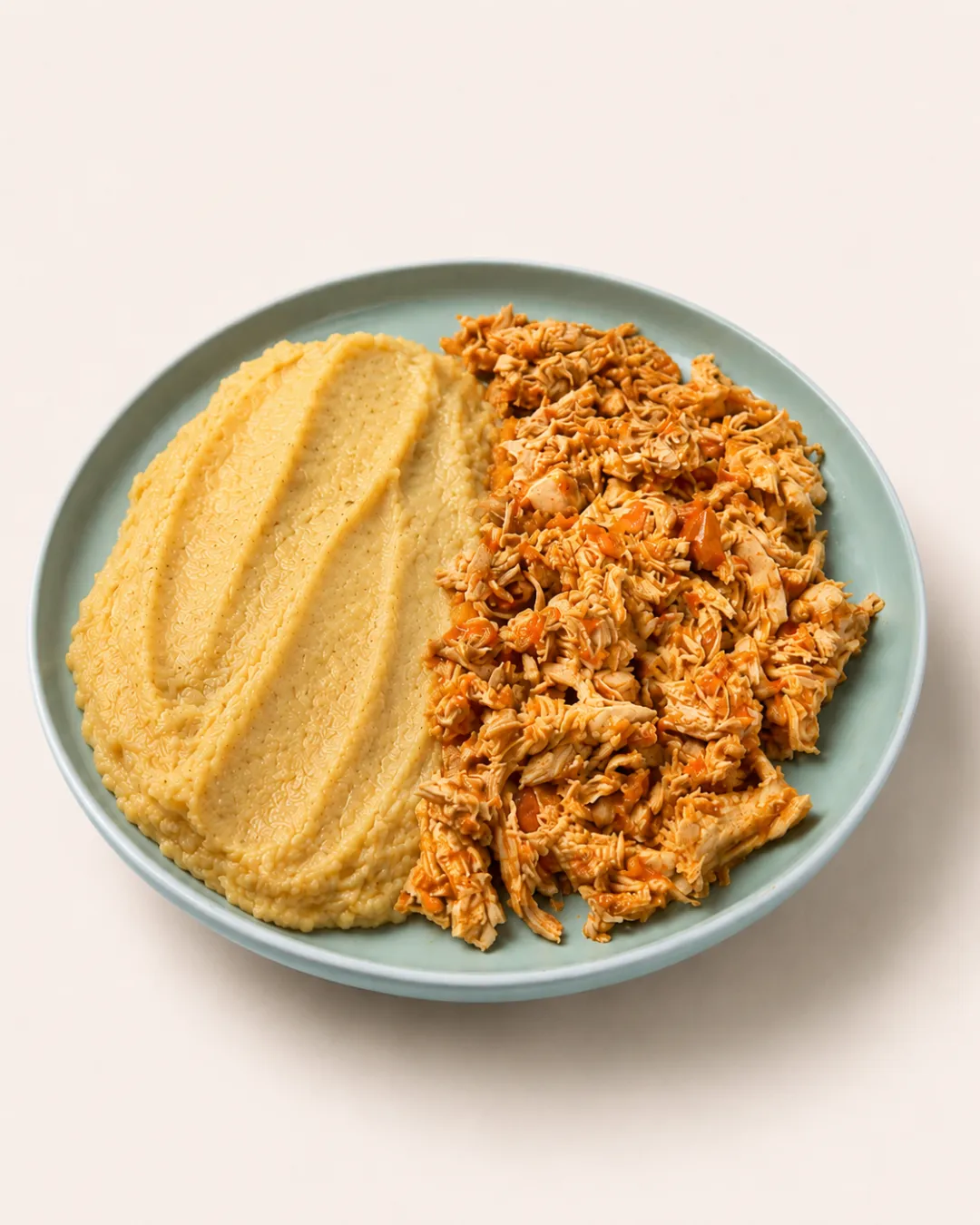 Pollo desmechado con puré de batatas — vianda saludable congelada de Hakora Cocina